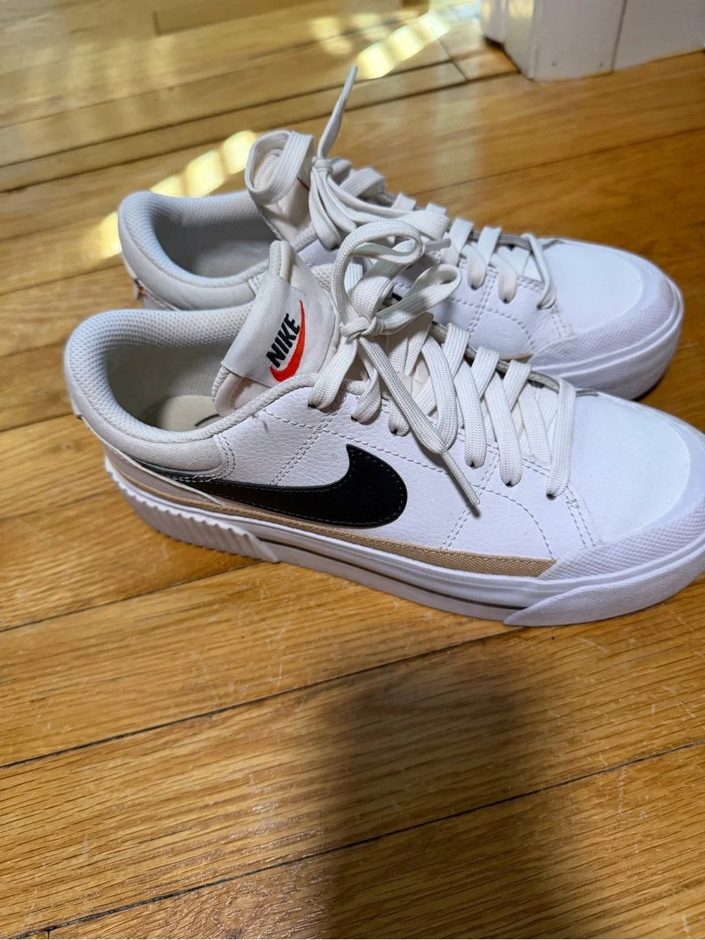 Nike Court Legacy Lift Size 6